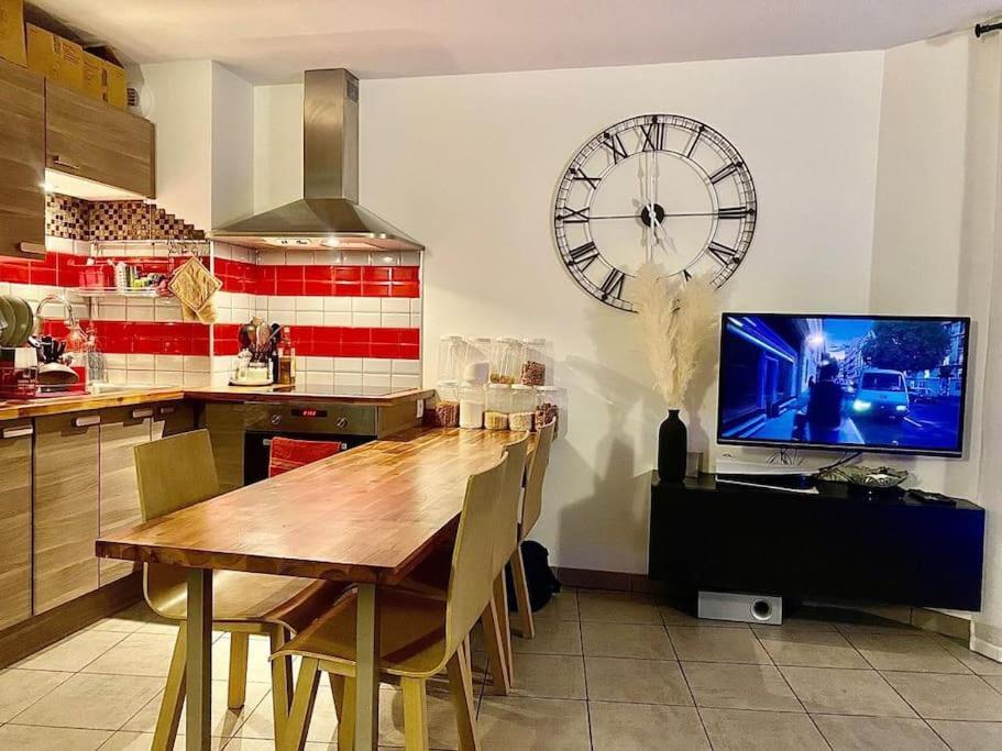 Апартаменты Joli T2 Dans Анси Экстерьер фото
